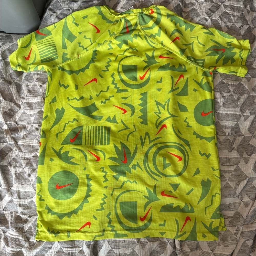 Nike Lime and Olive Graphic Tee - Picture 2 of 6